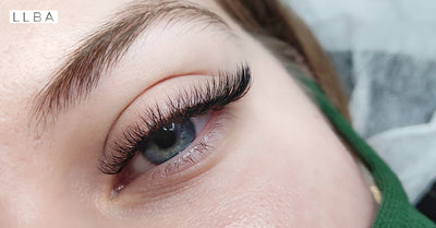 Classic cat eyelash extensions for beginners