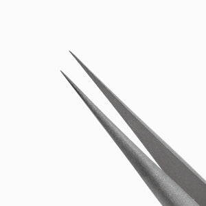 Blooming Straight Isolation Tweezer – Classic Lash Tool | Curacoro