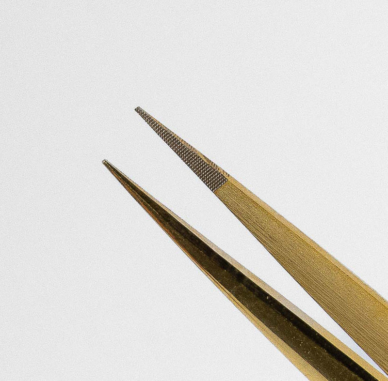 La Classique Tweezer