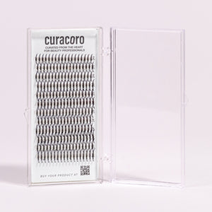 Curacoro Spike Closed Fans in clear plastic case, featuring 3D-6D volume lashes with 0.07-0.10 thickness on white background.