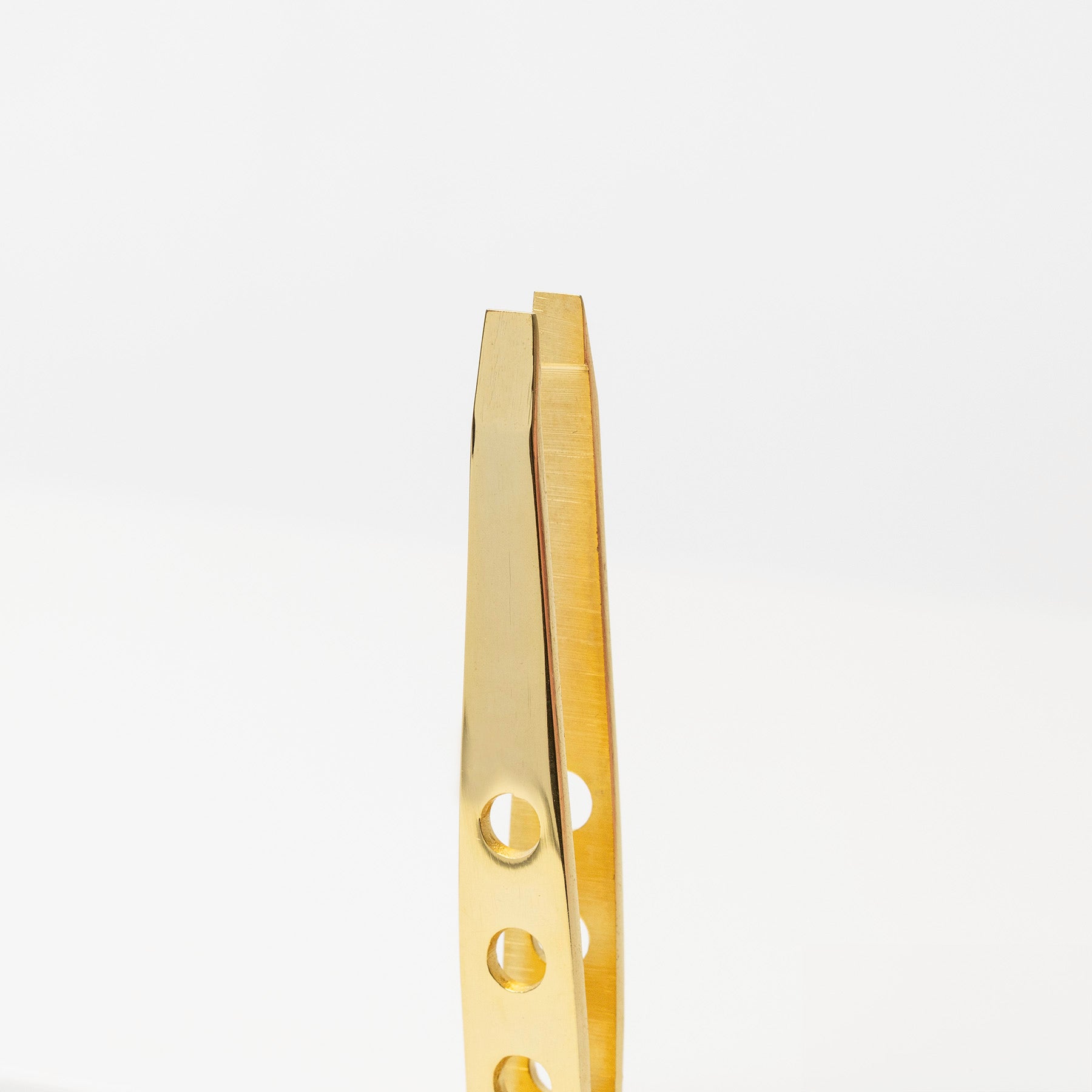 Eyebrow tweezer style 1 close up.