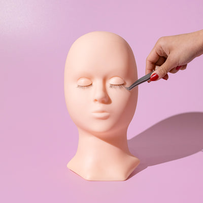 Mannequin training head